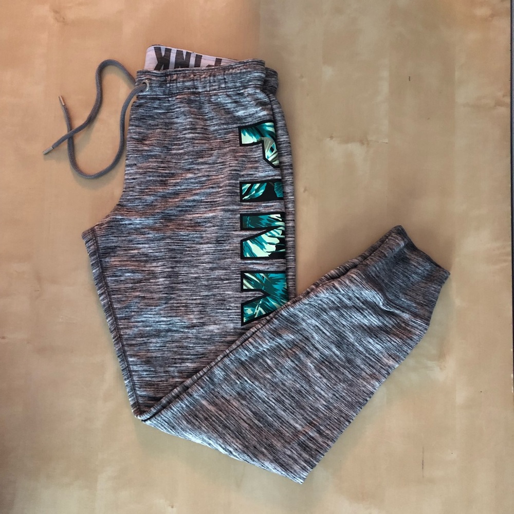 VS PINK sweats